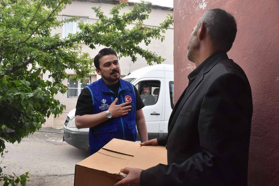 Türkiye Diyanet Vakfı Kurban Bayramı’nda Yaklaşık 37 Milyon İhtiyaç Sahibine Kurban Eti Ulaştırdı
