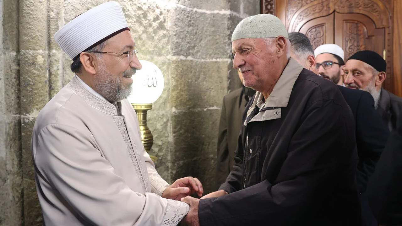 Safi Arpaguş Cami Musafaha 1